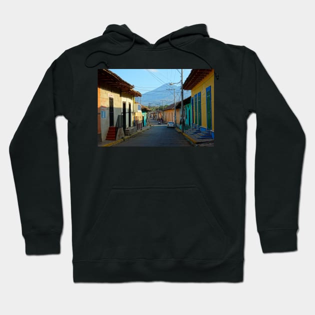 Rue de Granada au Nicaragua Hoodie by franck380